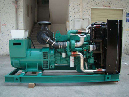 胶州1100kw康明斯柴油发电机组图片 胶州1100kw康明斯柴油发电机组图片