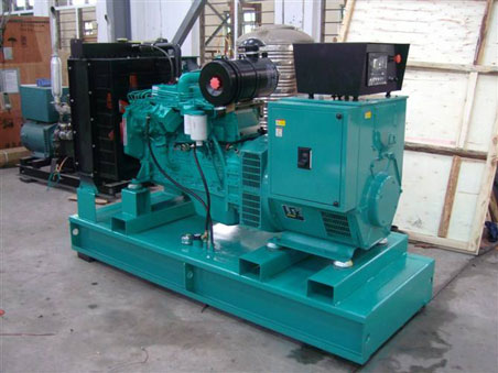 胶州200kw康明斯柴油发电机组图片 胶州200kw康明斯柴油发电机组图片